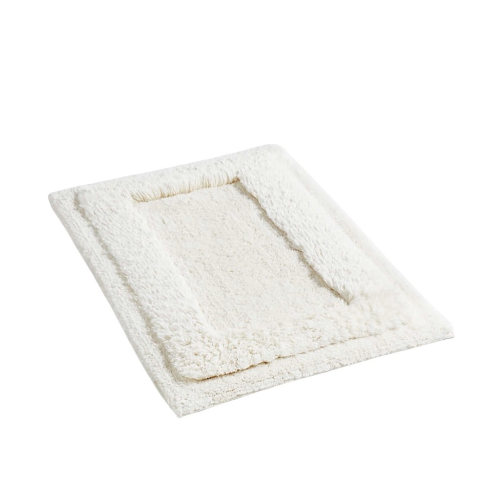 Crate & Barrel Raffee White Fluffy Cotton Bath‎ Mat 2ft x 3ft